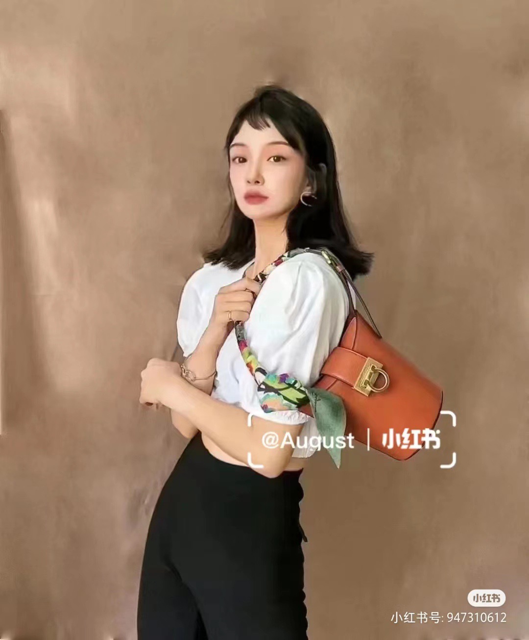 FERRAGAMO 살바토레 페라가모 SS2023 Gancini 버킷백 2