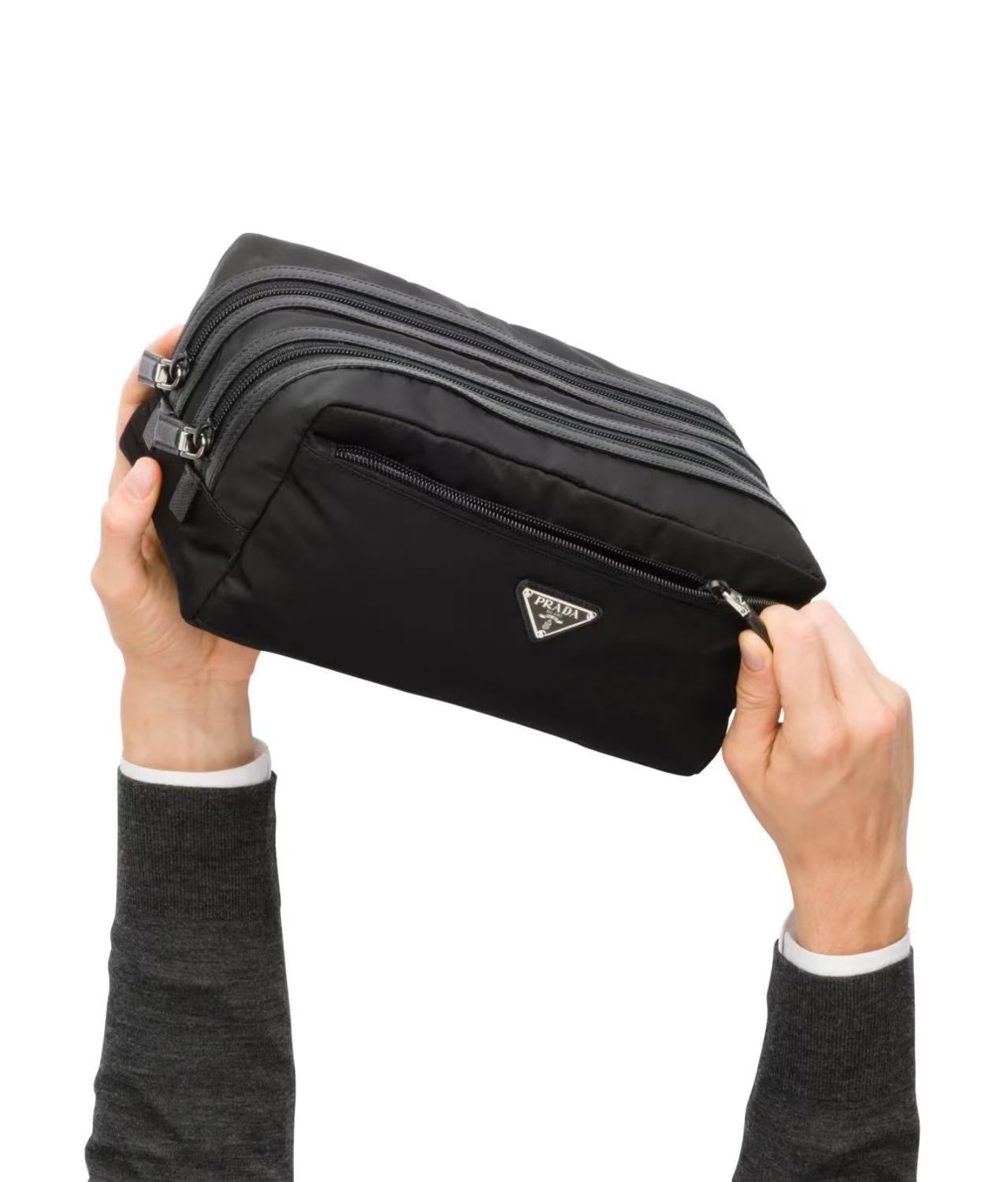 PRADA 프라다 FW2023 Re-Nylon 더블 지퍼 파우치 2