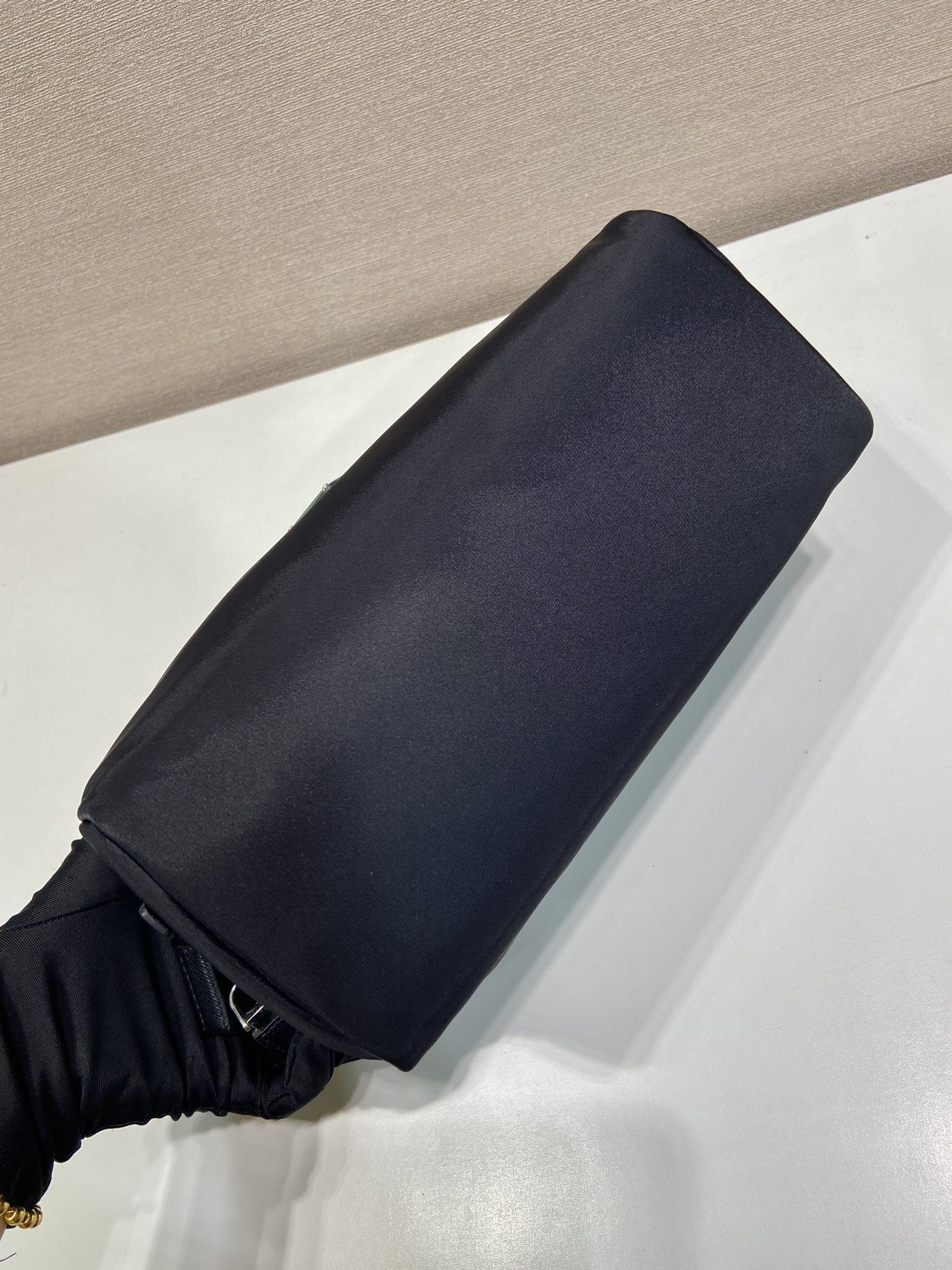 PRADA 프라다 FW2023 Re-Nylon 더블 지퍼 파우치 8