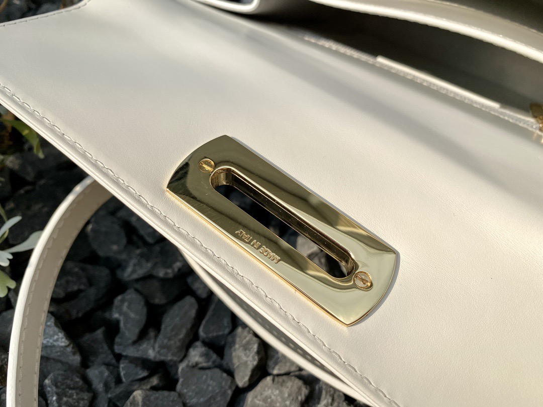 FERRAGAMO 페라가모 뮤지엄 컬렉션 복고 마구백 라지 DY-212181 3