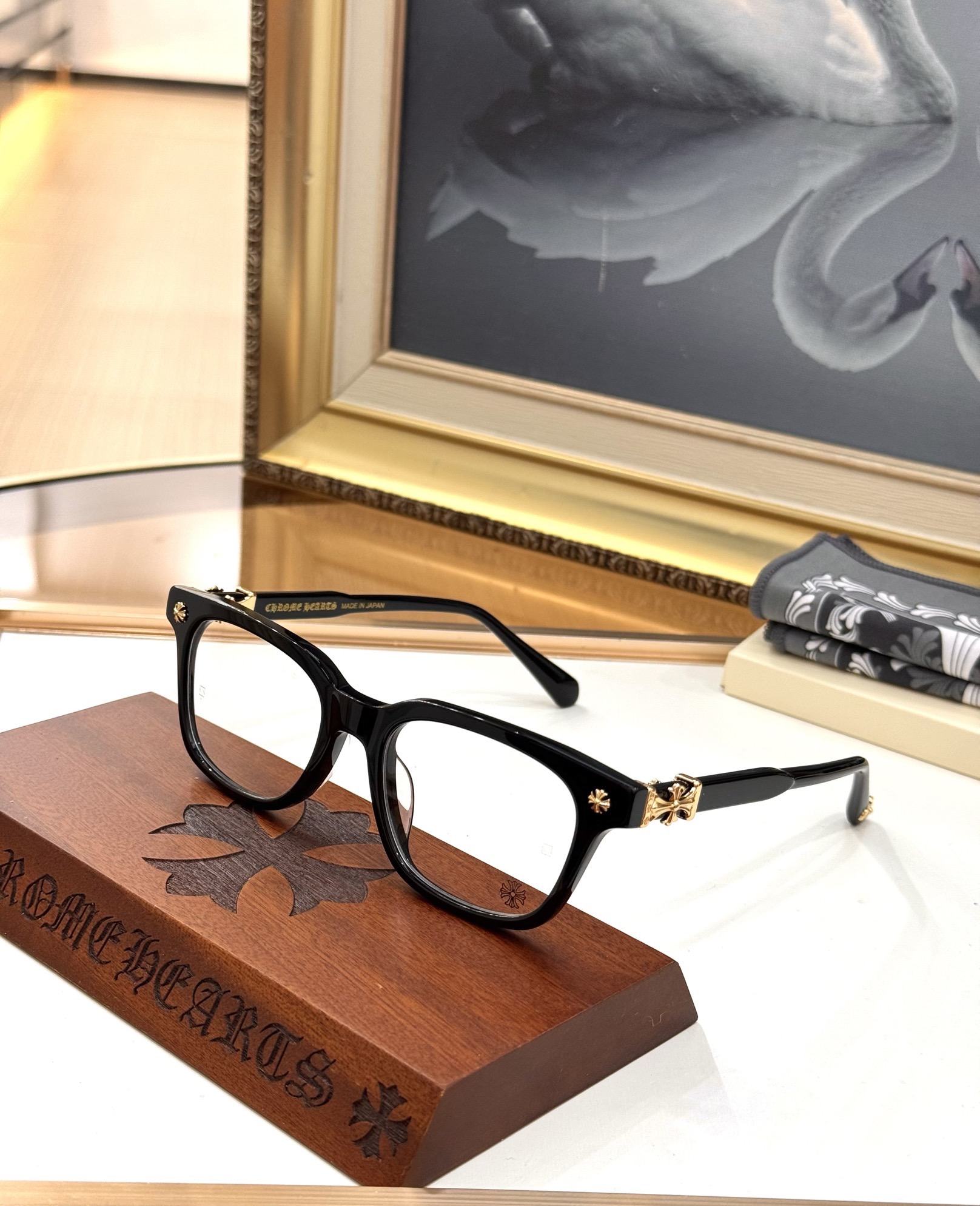 Chrome Hearts 크롬하츠 FW2024 십자 꽃 무늬 안경 6