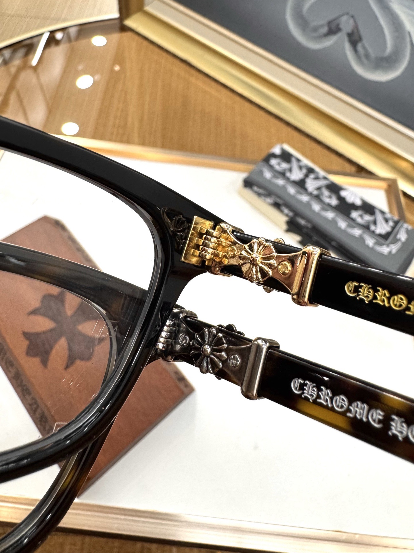 Chrome Hearts 크롬하츠 FW2024 십자 꽃 무늬 안경 15