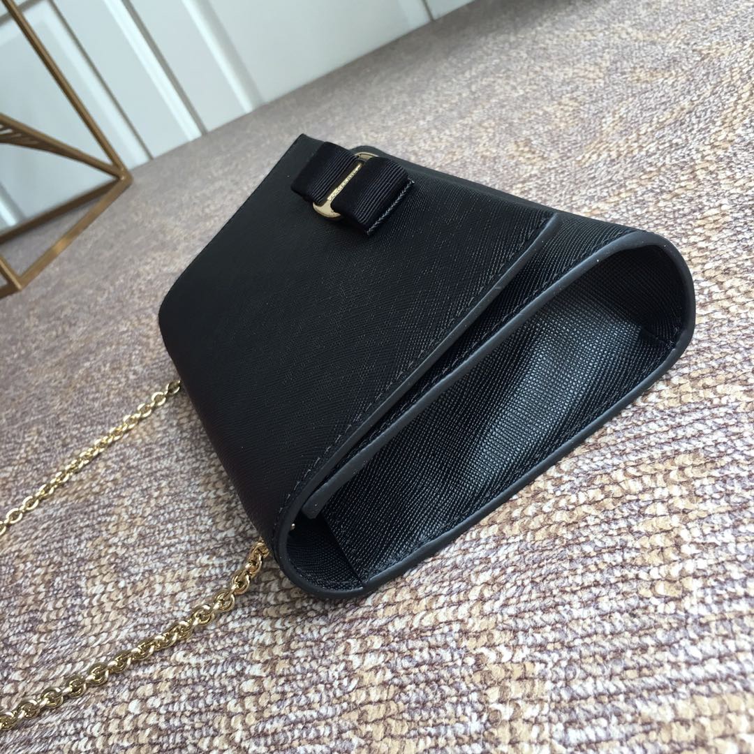 FERRAGAMO 살바토레 페라가모 FW2023 Vara 리본 체인 숄더백 6