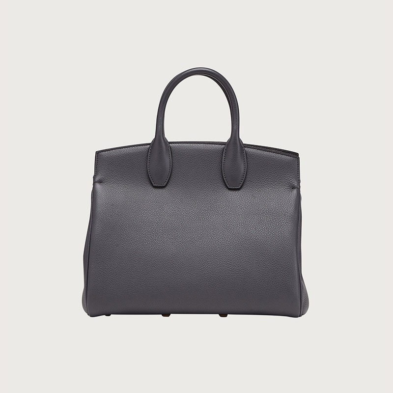 Ferragamo 살바토레 페라가모 FW2023 Gancini 잠금장치 토트백 5