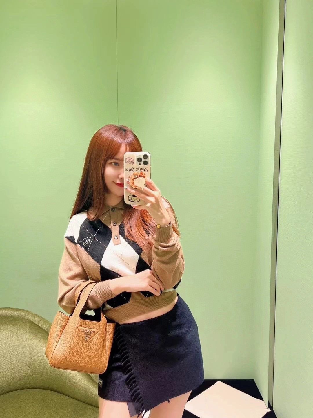 PRADA 프라다 FW2023 미니 사슴 가죽 토트백 3