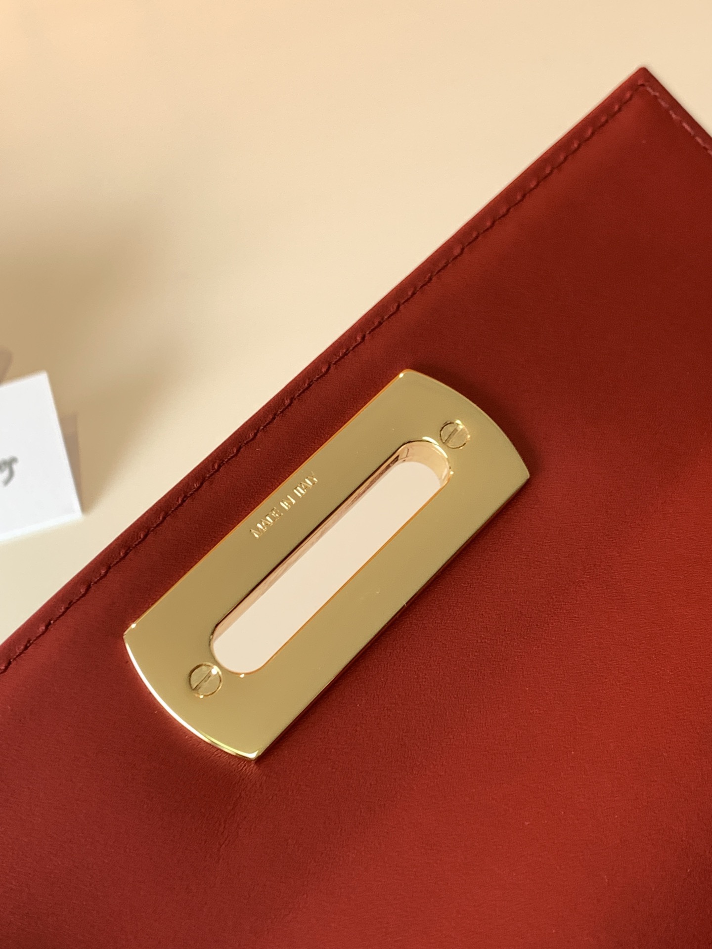 FERRAGAMO 살바토레 페라가모 FW2023 Gancino 장식 블랙 토트백 6