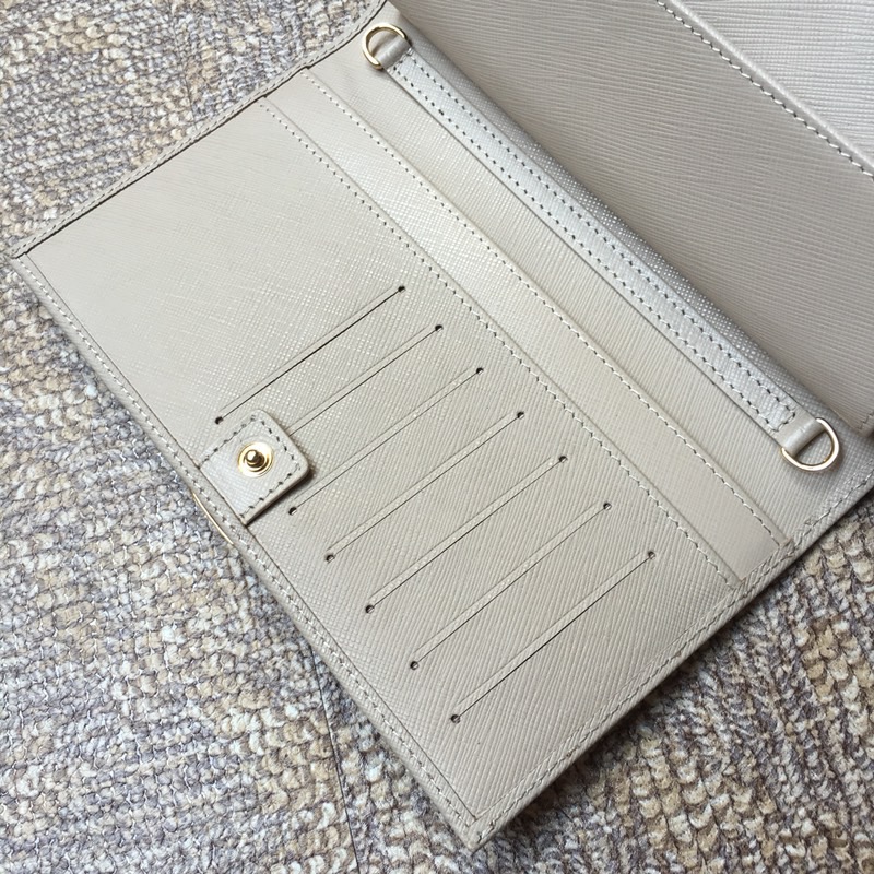 Ferragamo 살바토레 페라가모 FW2023 클래식 블랙 체인 백 7