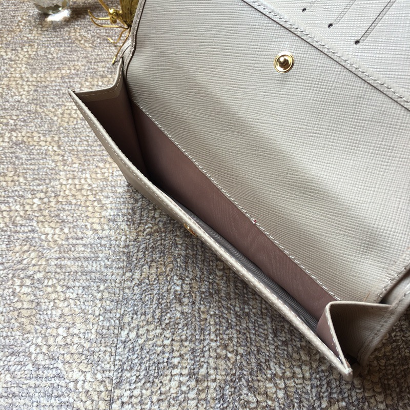 Ferragamo 살바토레 페라가모 FW2023 클래식 블랙 체인 백 9