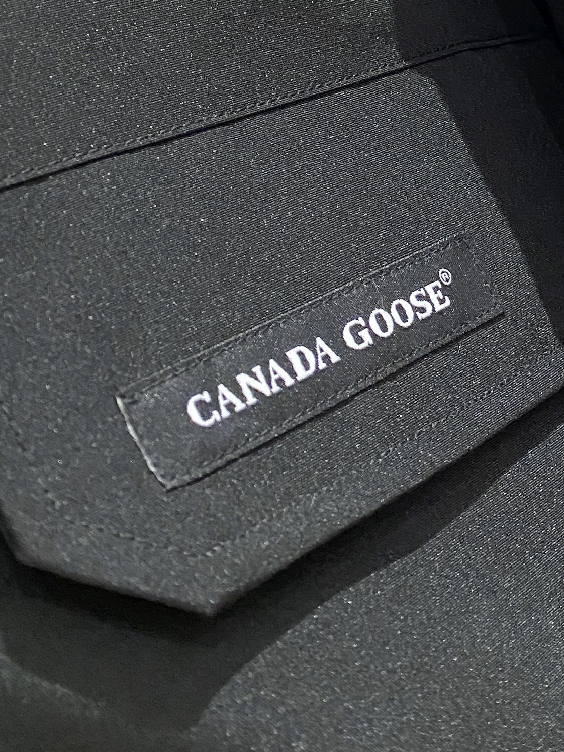 CANADA GOOSE 캐나다구스 FW2025 늑대털 후드 다운 재킷 5