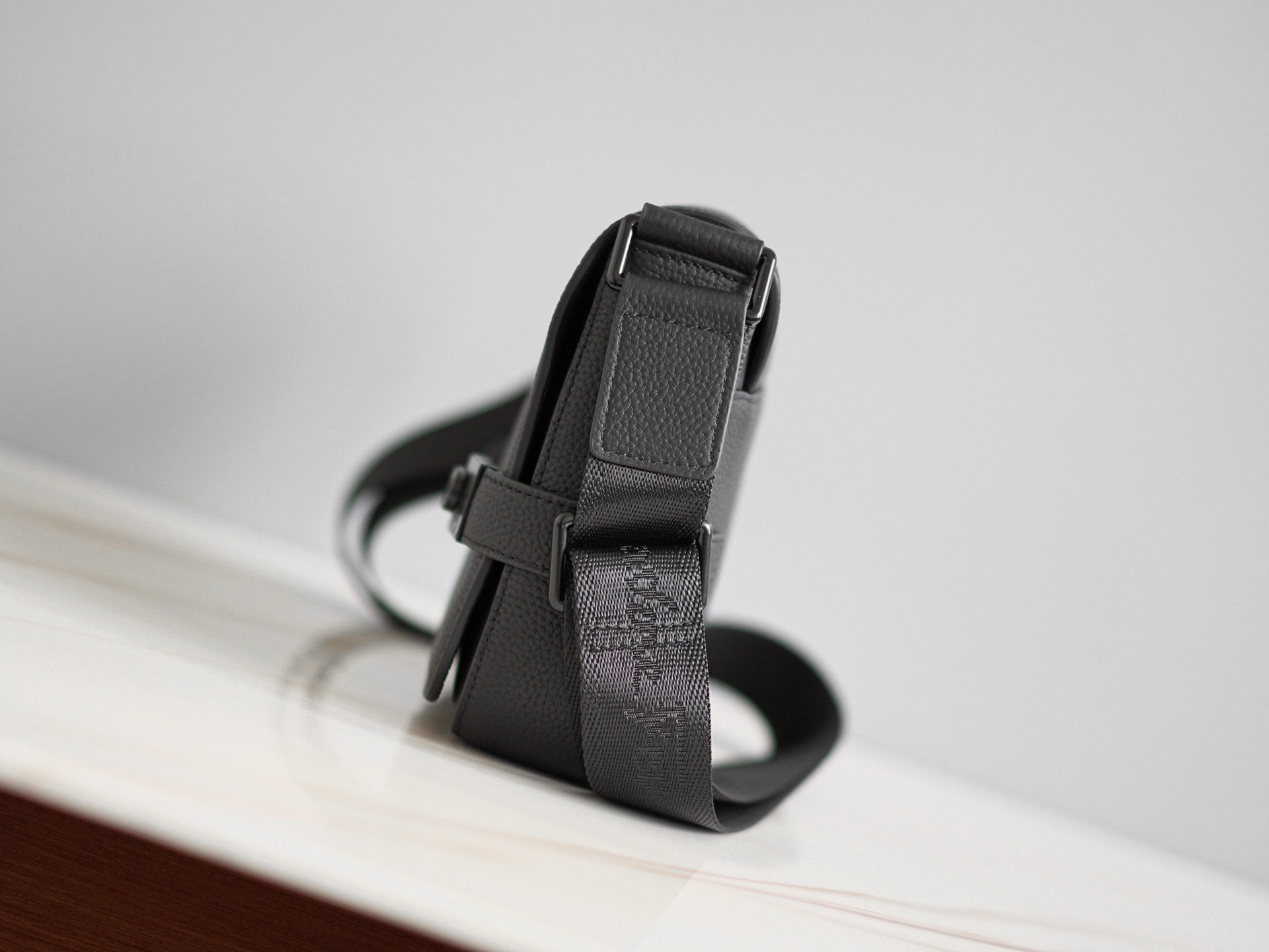 FERRAGAMO 페라가모 FW2023 Gancini 크로스백 6