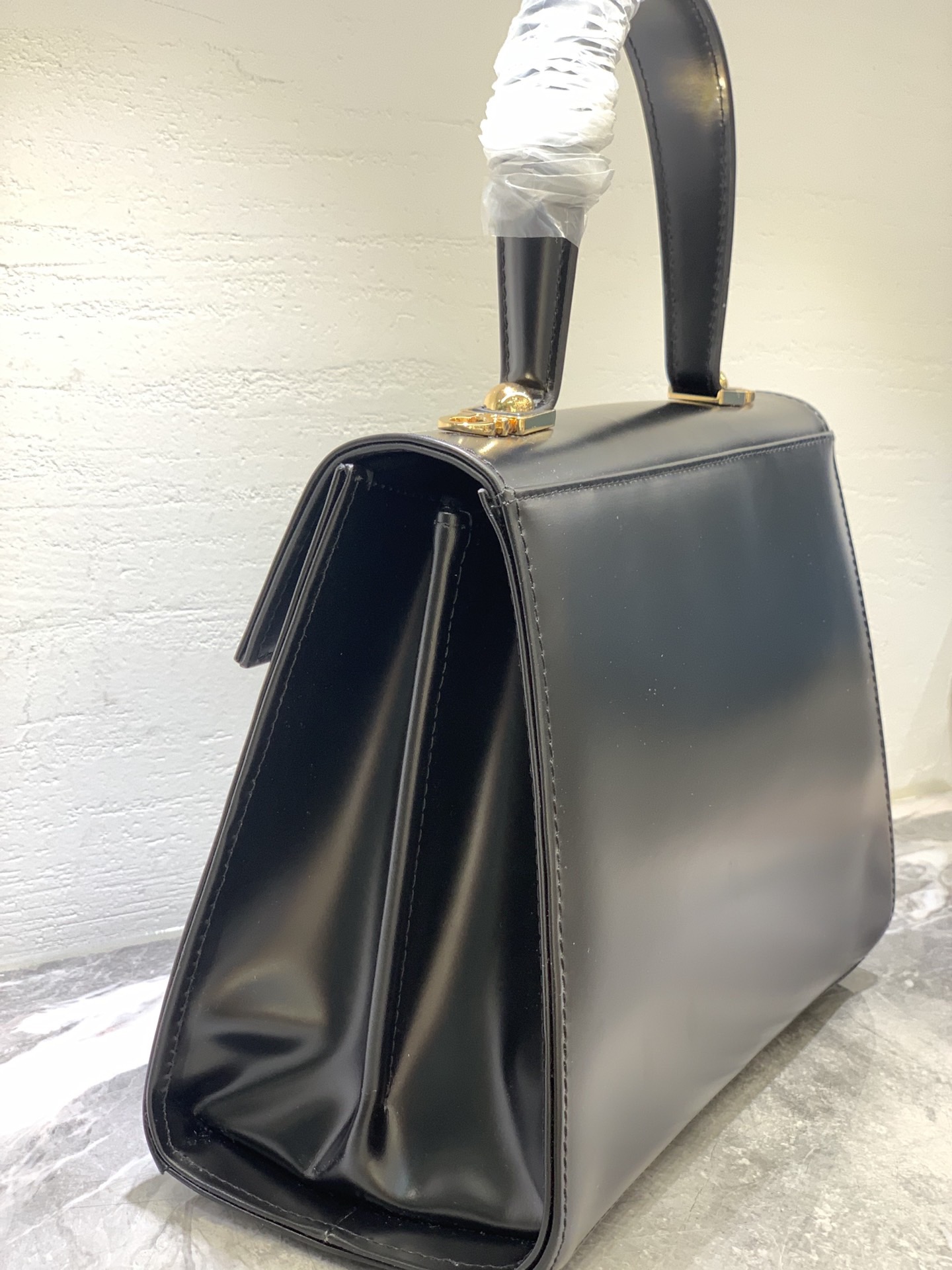 Ferragamo 살바토레 페라가모 FW2023 Gancino 블랙 토트백 8