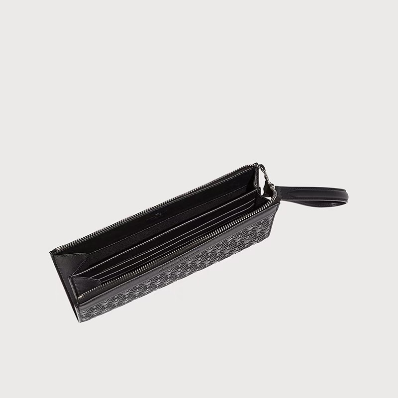 Ferragamo 살바토레 페라가모 FW2023 Gancini 패턴 클러치백 3