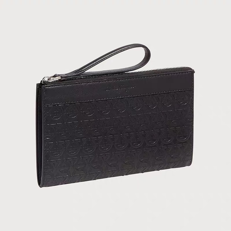 Ferragamo 살바토레 페라가모 FW2023 Gancini 패턴 클러치백 4