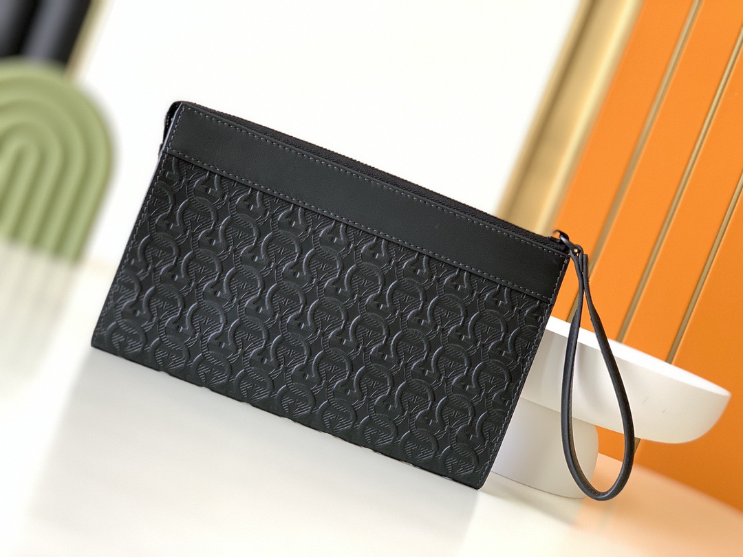 Ferragamo 살바토레 페라가모 FW2023 Gancini 패턴 클러치백 15