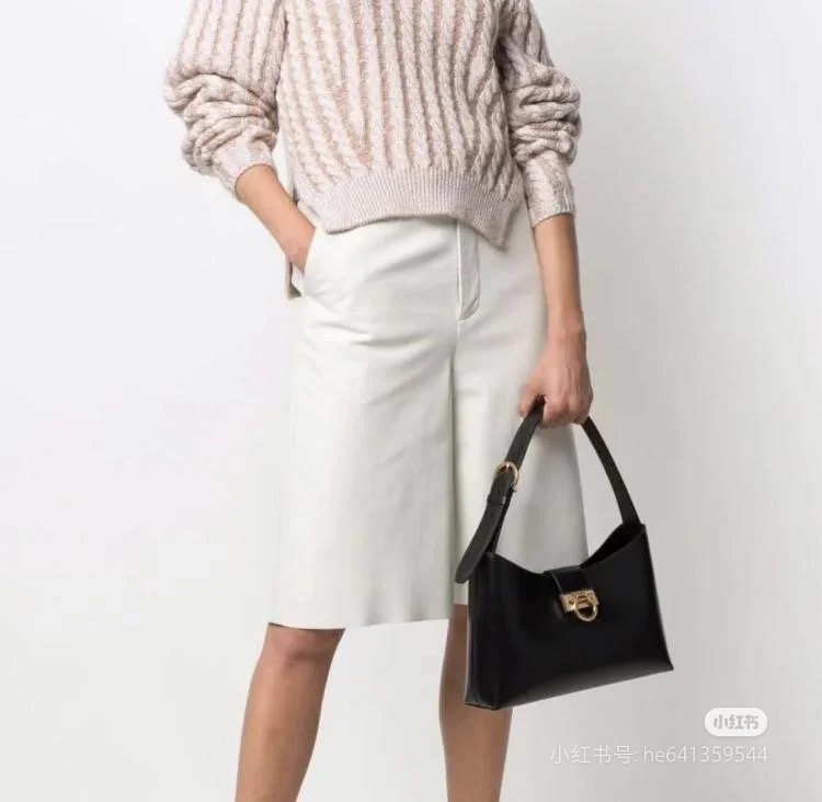 Ferragamo 살바토레 페라가모 FW2023 Trifolio Gancini 숄더백 5