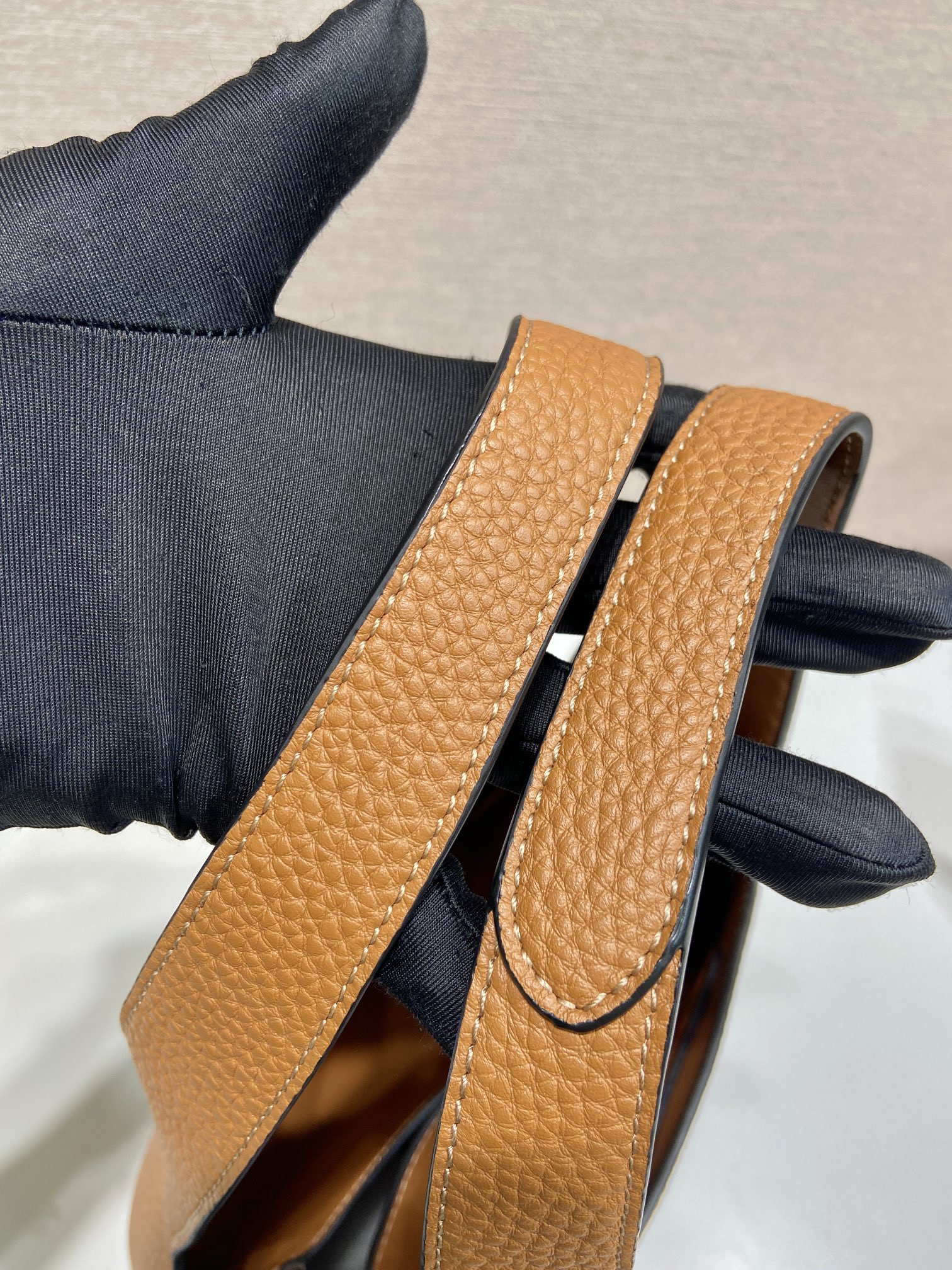 PRADA 프라다 FW2023 소가죽 토트백 10