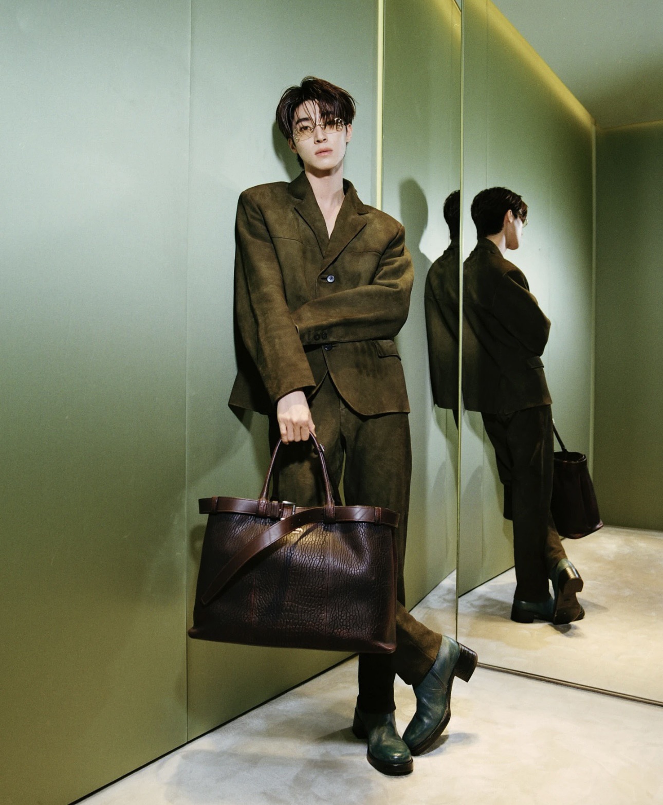 PRADA 프라다 FW2023 양가죽 대형 토트백 3