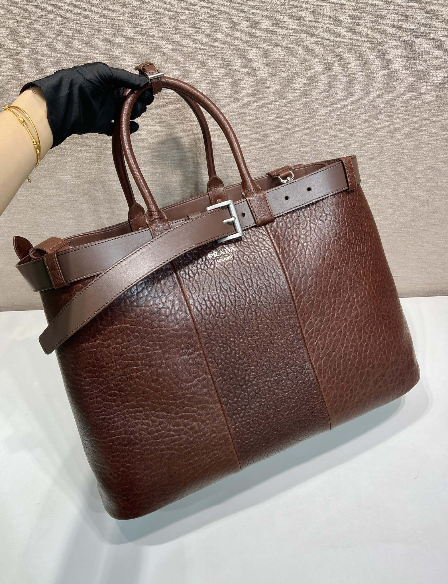 PRADA 프라다 FW2023 양가죽 대형 토트백 6