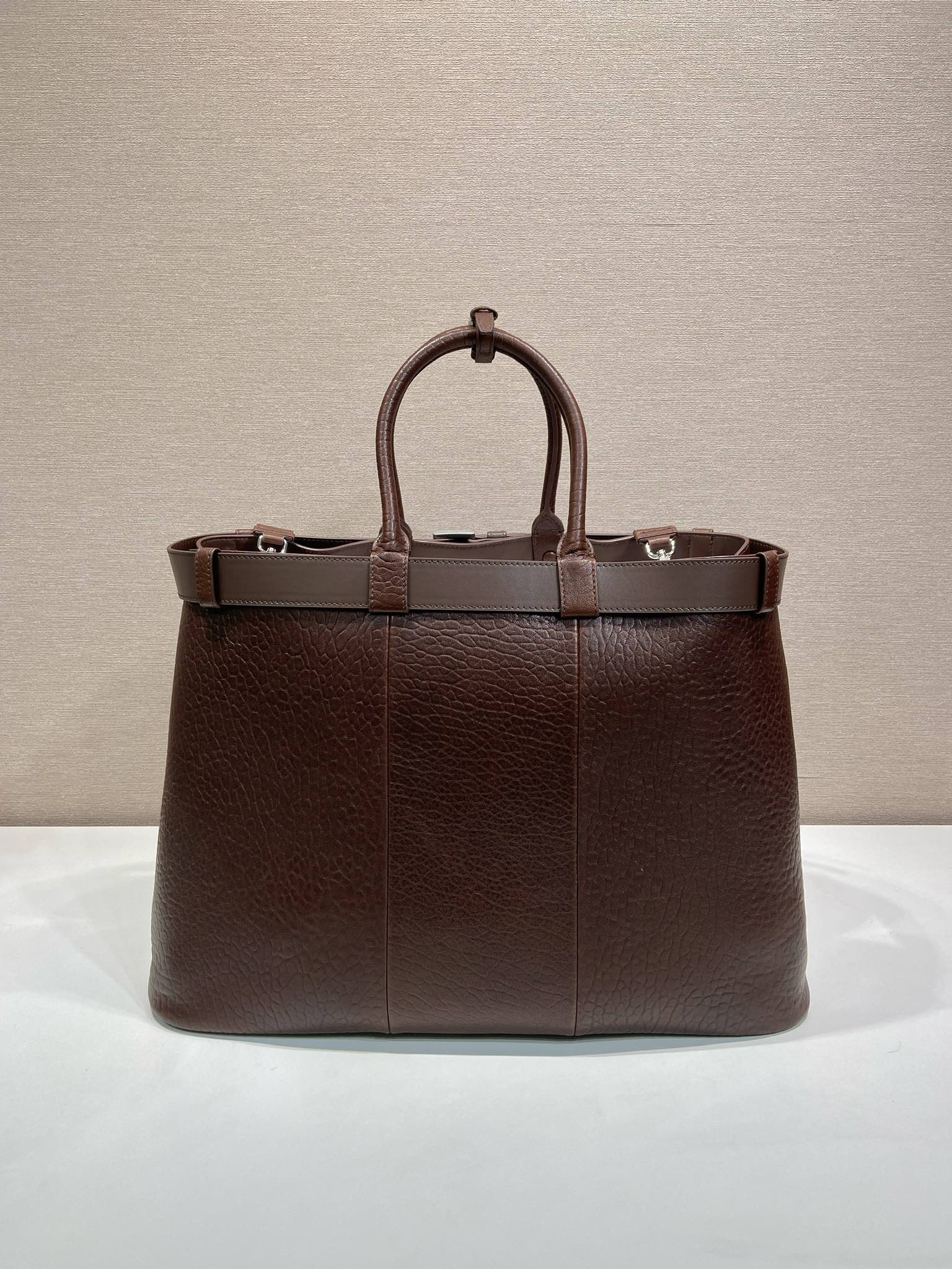 PRADA 프라다 FW2023 양가죽 대형 토트백 7