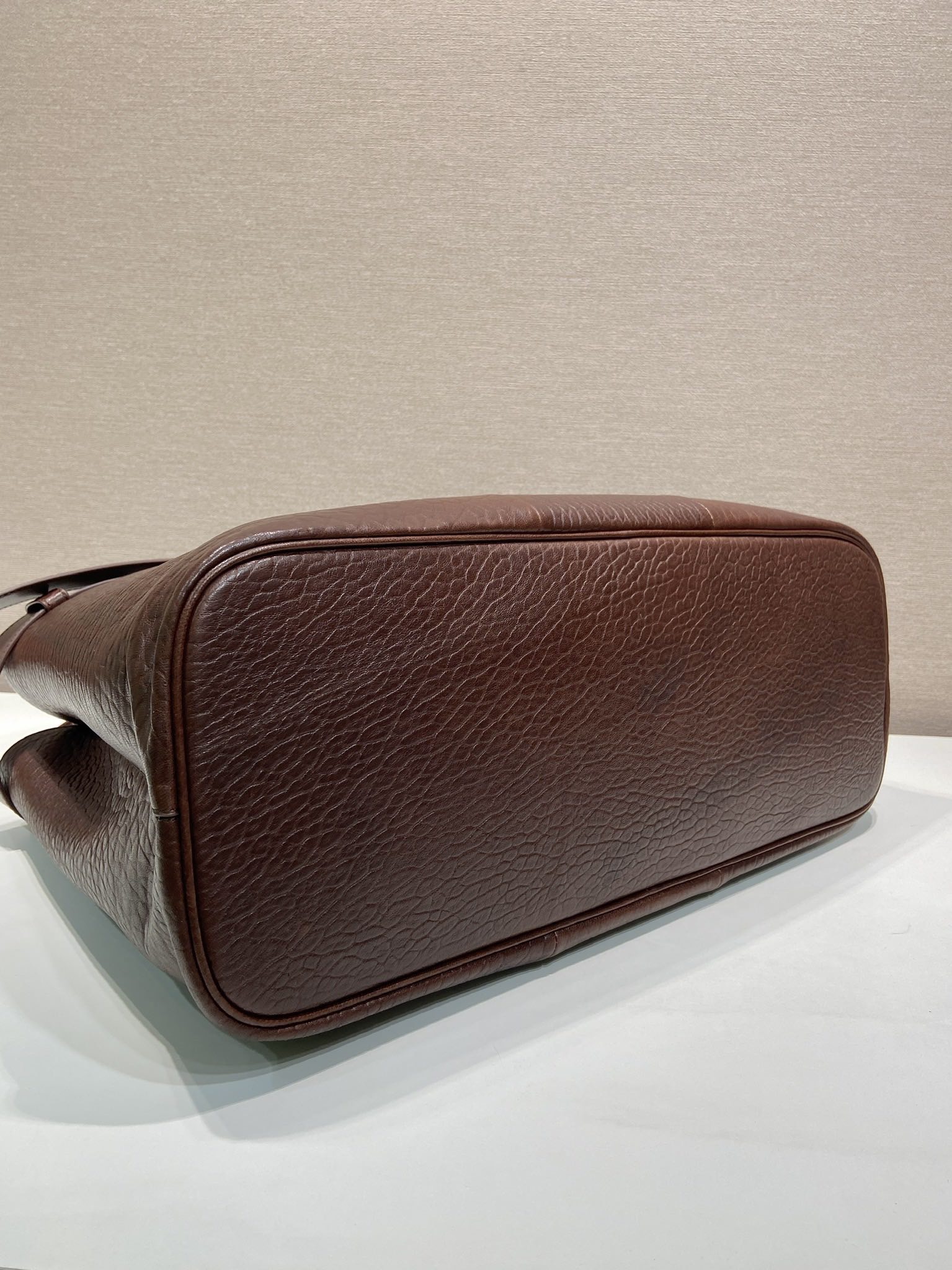 PRADA 프라다 FW2023 양가죽 대형 토트백 9