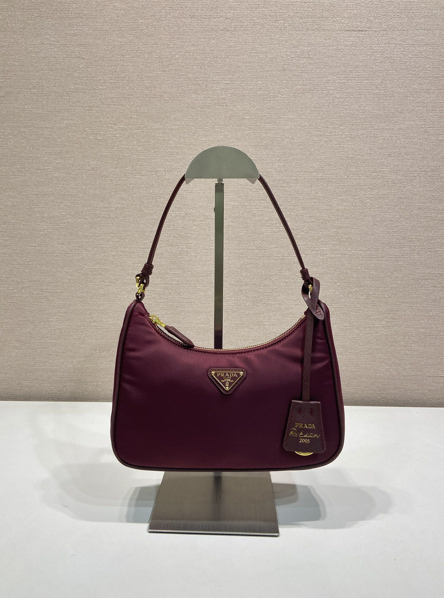 PRADA 프라다 FW2023 Re-Edition 2005 호보백 3