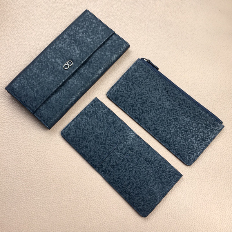 Ferragamo FW2023 진주어피 가죽 지갑 3