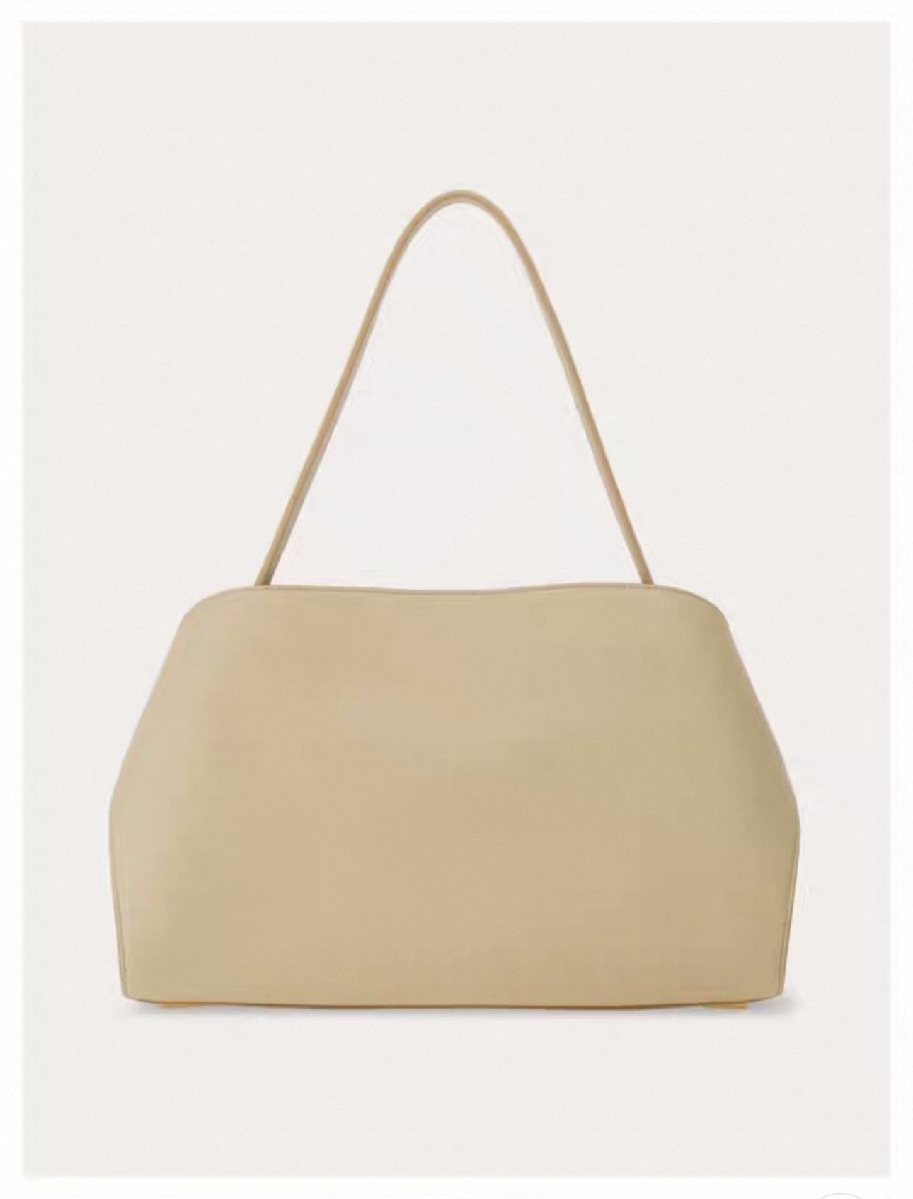 FERRAGAMO 페라가모 FW2023 Gancini 장식 중형 토트백 5