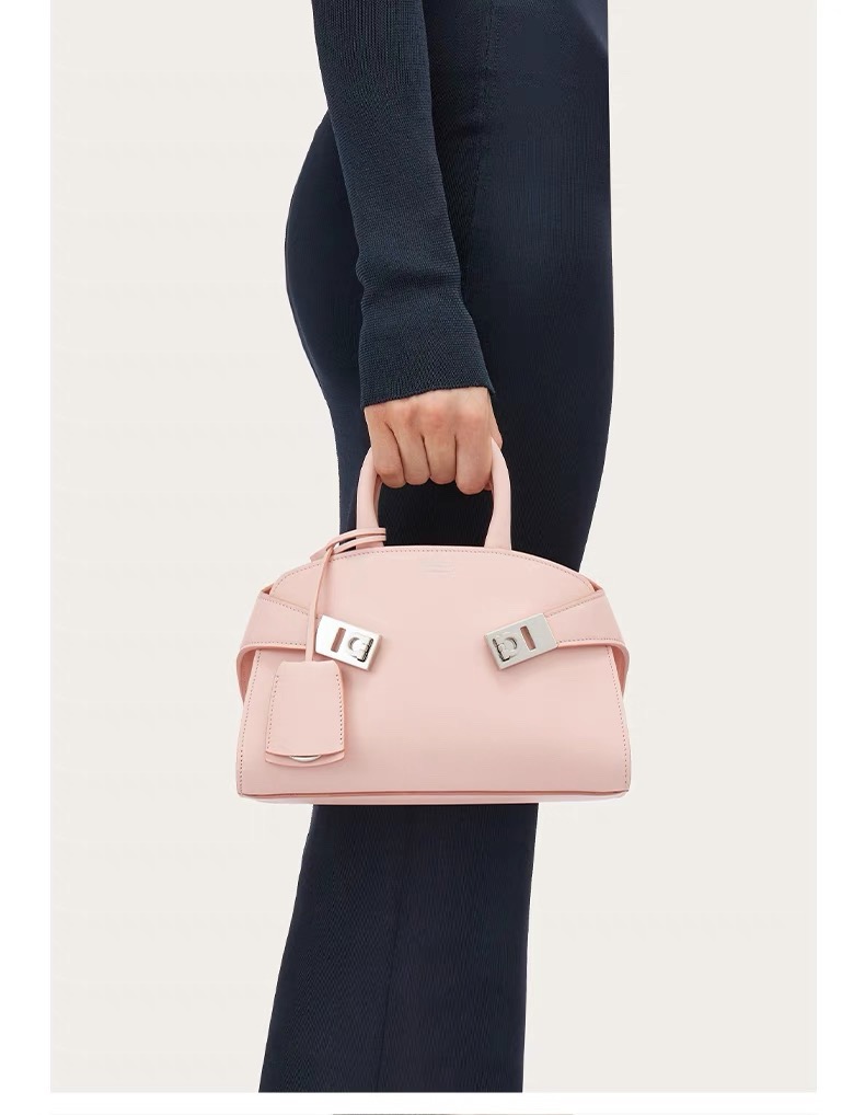 FERRAGAMO 페라가모 허그(HUG) 토트백 미니 5