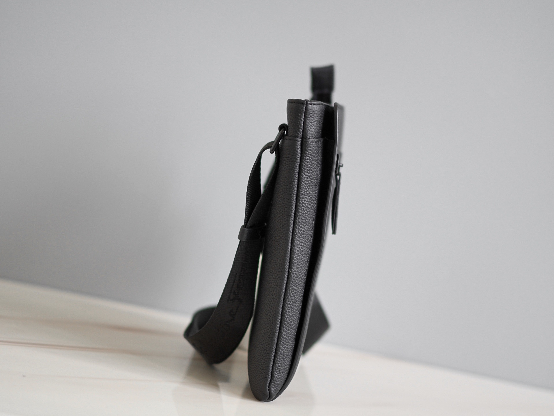 FERRAGAMO 살바토레 페라가모 FW2023 가죽 크로스백 7