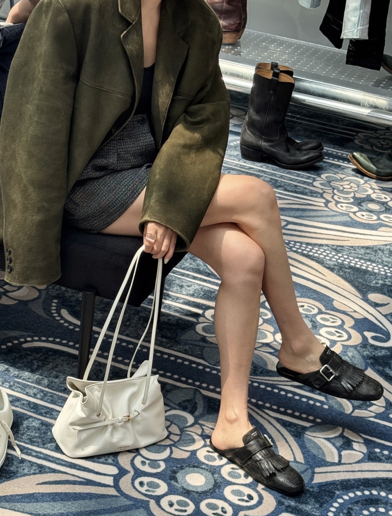 PRADA 프라다 클라우드(Cloud) 패디드 숄더백 1BG586 1