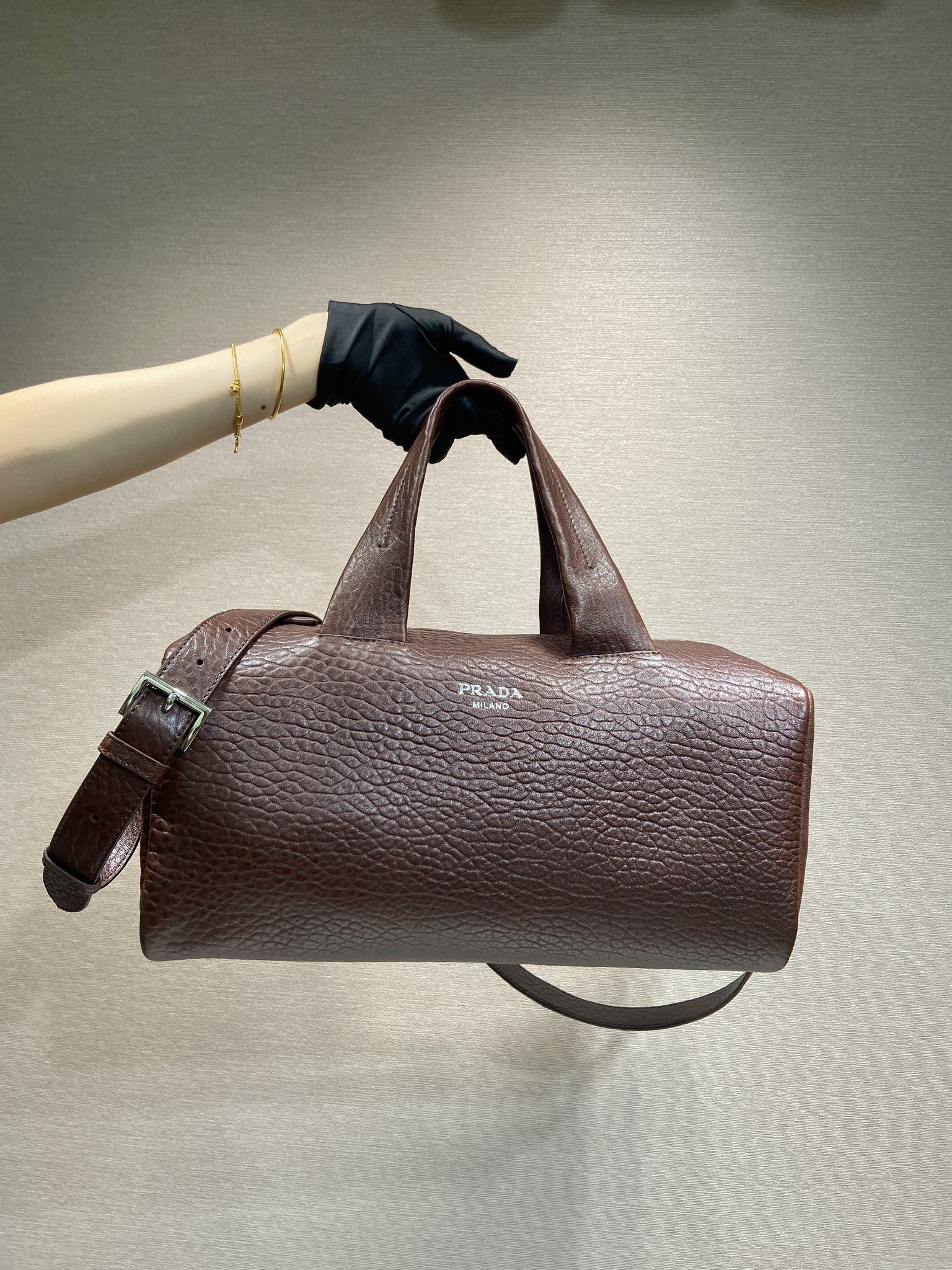 PRADA 프라다 FW2023 나파 가죽 토트백 2