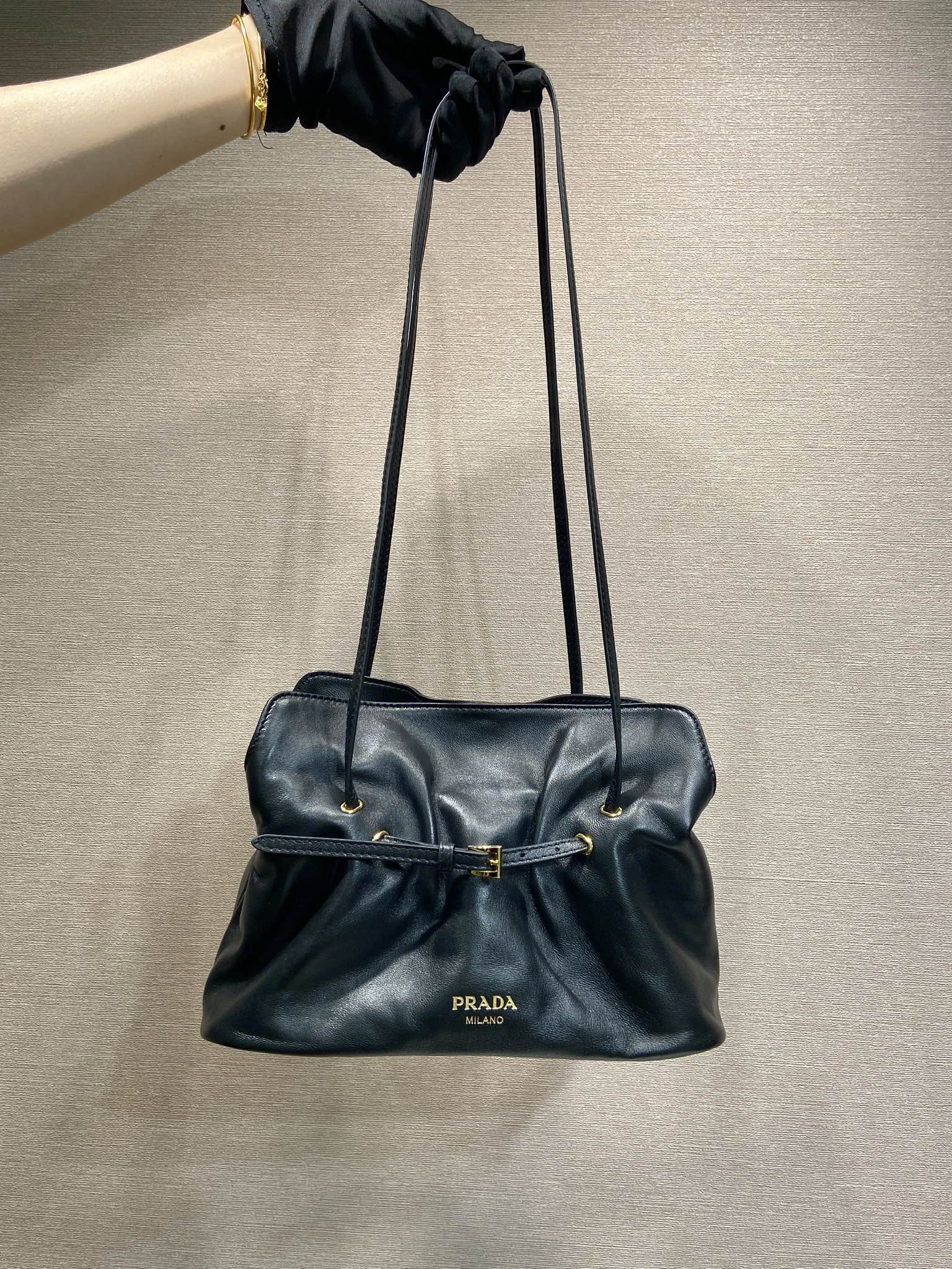 PRADA 프라다 클라우드(Cloud) 패디드 숄더백 1BG586 3