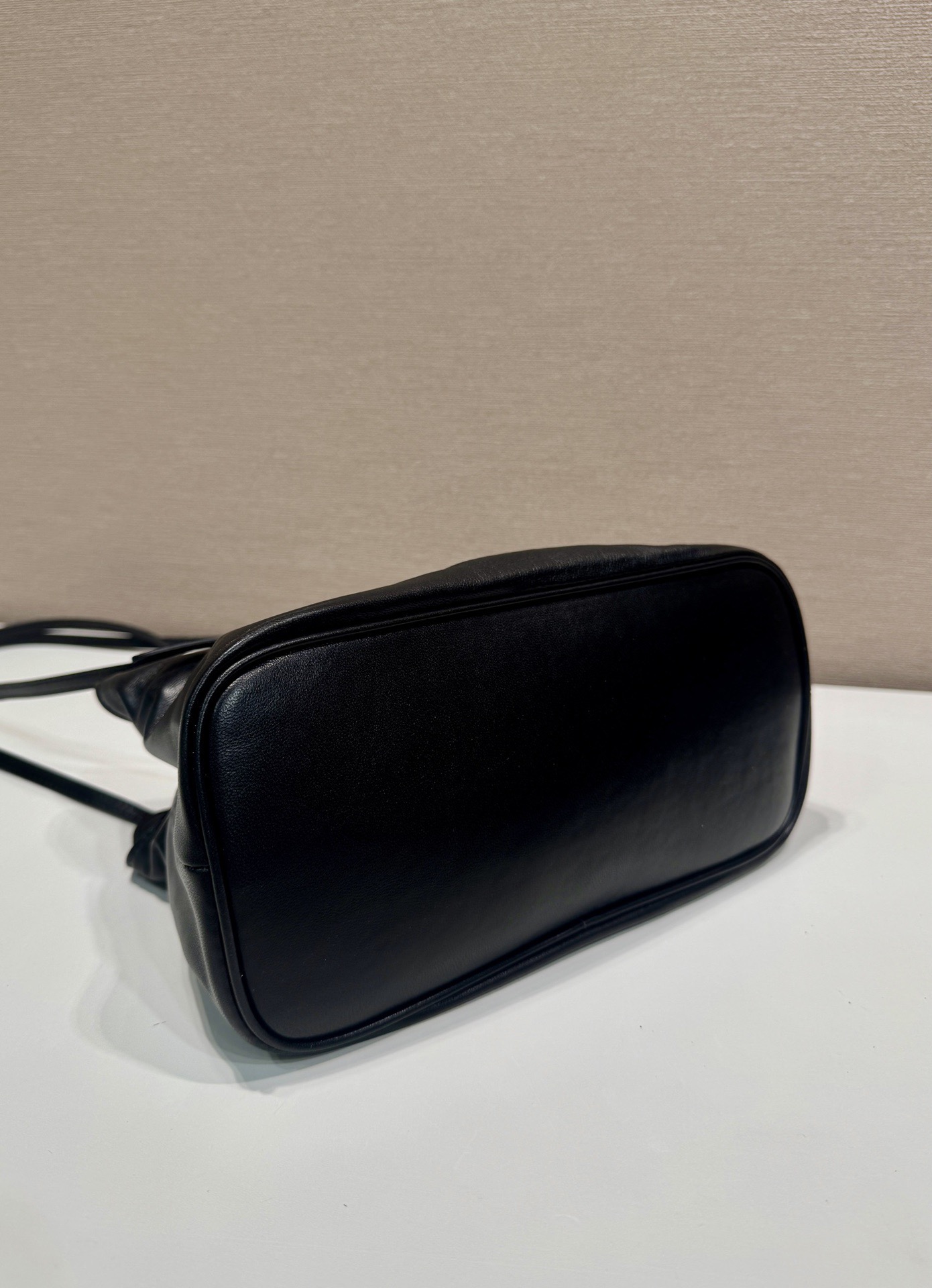 PRADA 프라다 클라우드(Cloud) 패디드 숄더백 1BG586 8