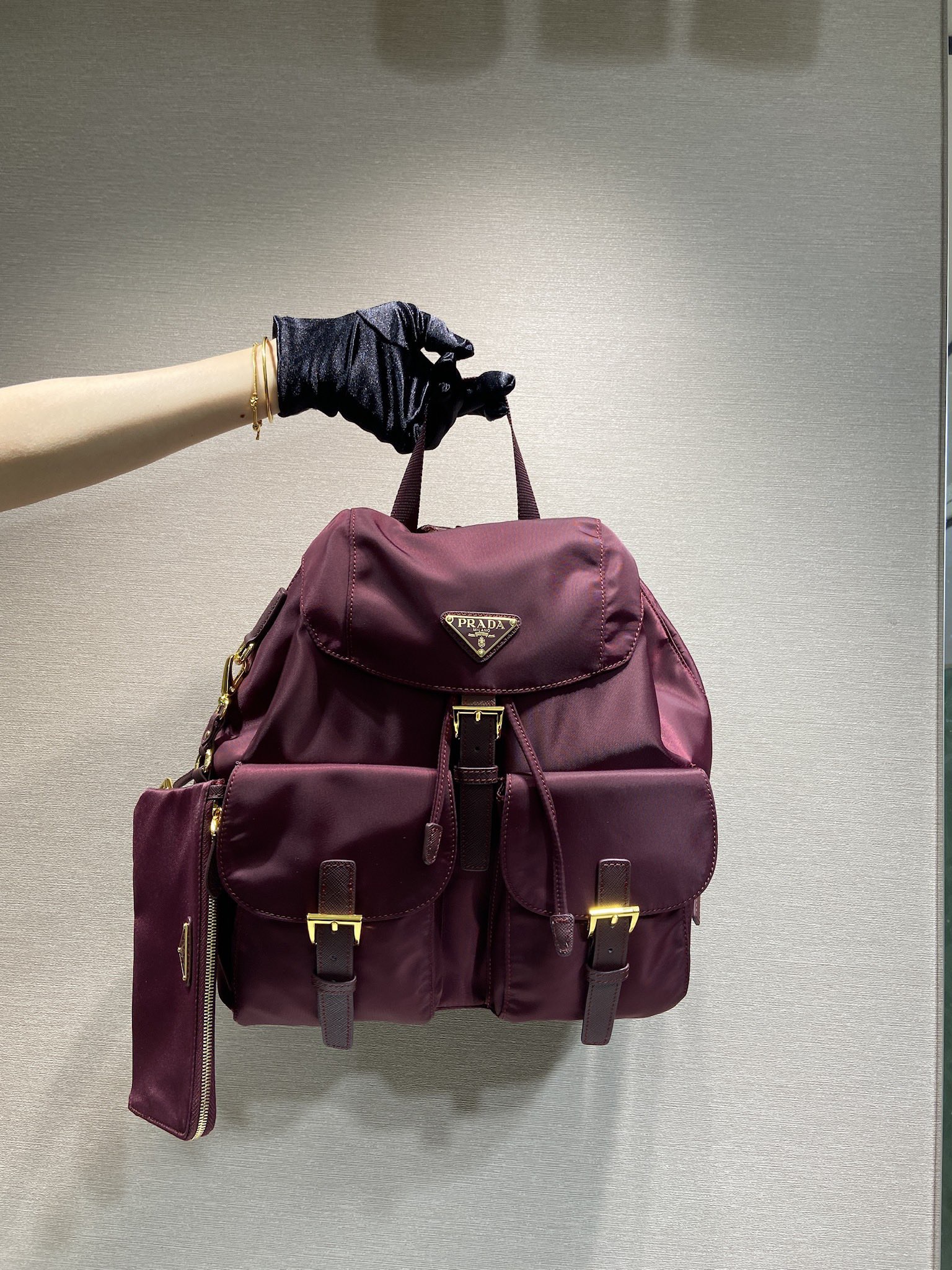 PRADA 프라다 FW2023 사피아노 가죽 장식 백팩 4