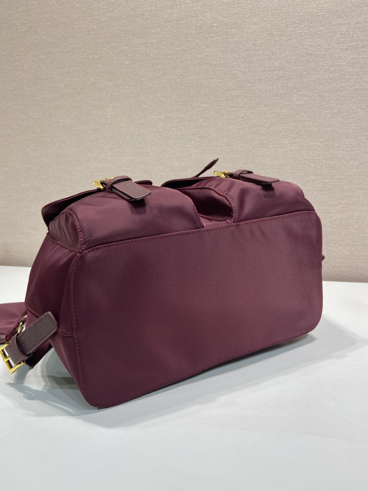 PRADA 프라다 FW2023 사피아노 가죽 장식 백팩 10