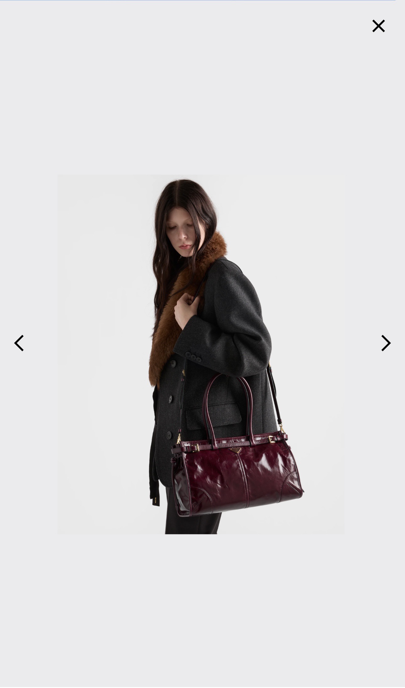 PRADA 프라다 FW2023 유광 가죽 토트백 2