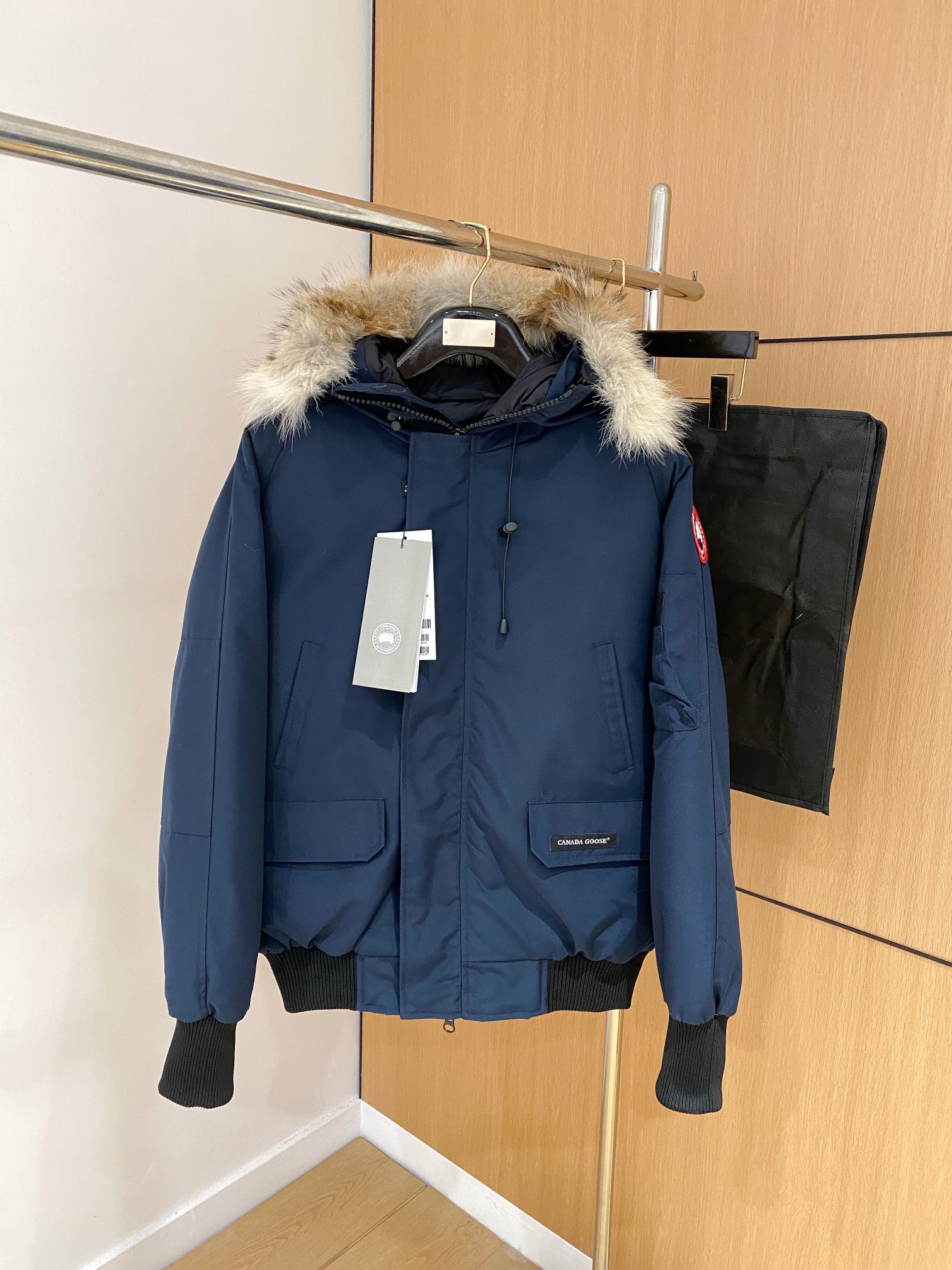 CANADA GOOSE 캐나다구스 FW2025 후드 패딩 재킷 1