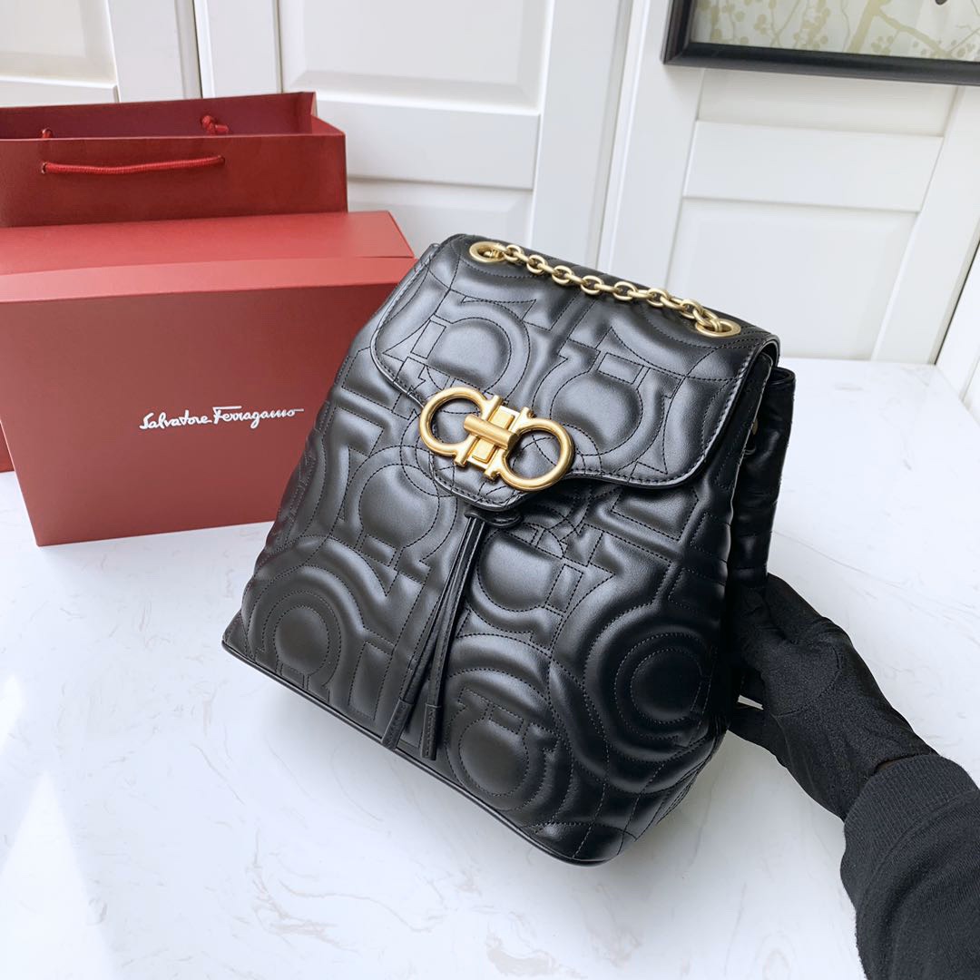 SALVATORE FERRAGAMO 살바토레 페라가모 FW2023 Gancini 로고 백팩 8