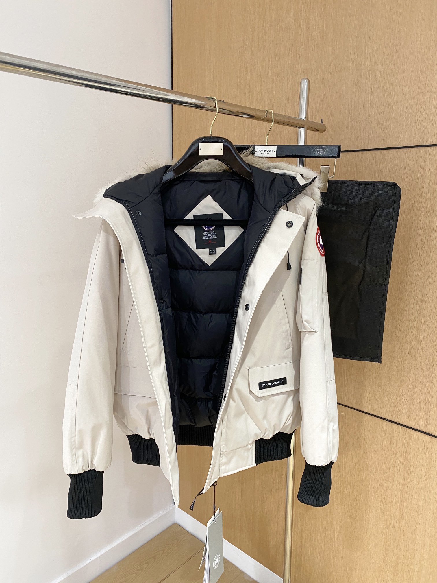 CANADA GOOSE 캐나다구스 FW2025 한정판 단기 파카 6