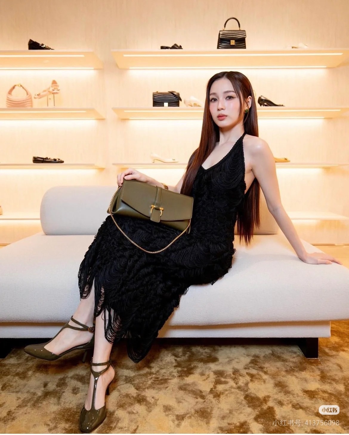 FERRAGAMO 페라가모 FW2023 Gancini 체인 숄더백 1