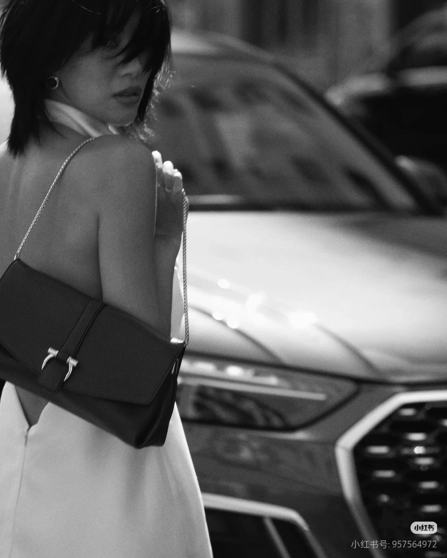 FERRAGAMO 페라가모 FW2023 Gancini 체인 숄더백 7