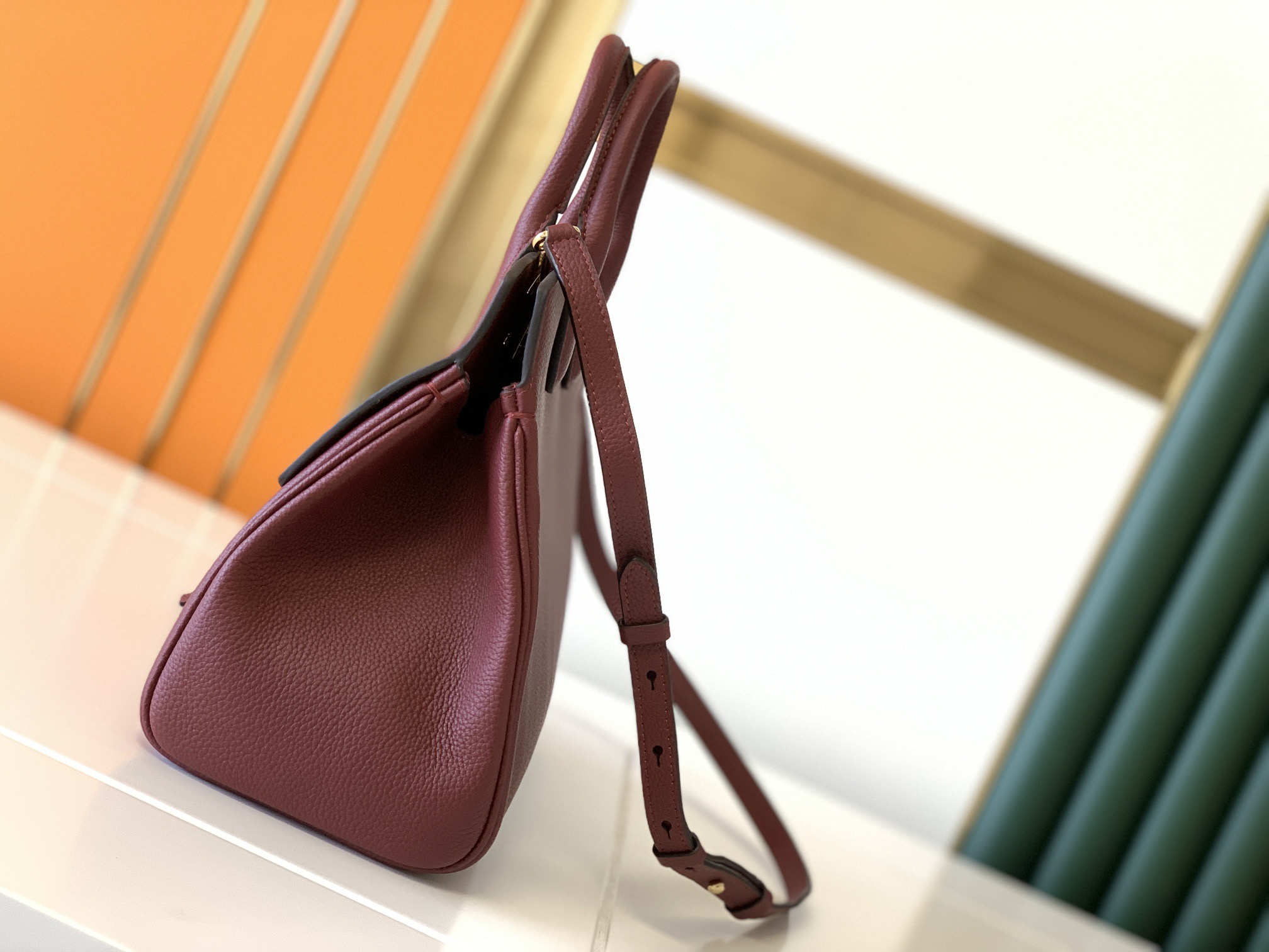 Ferragamo 살바토레 페라가모 FW2023 Gancini 잠금장치 토트백 11