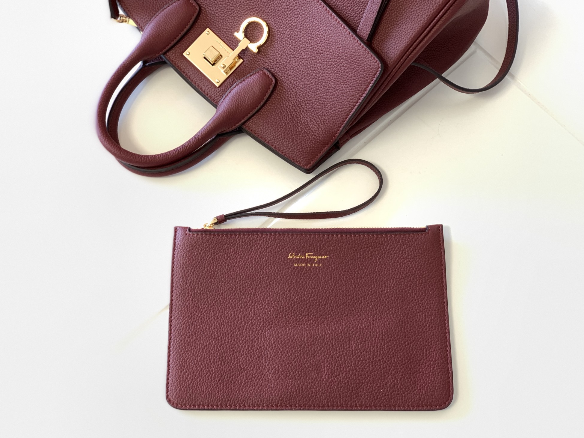 Ferragamo 살바토레 페라가모 FW2023 Gancini 잠금장치 토트백 14