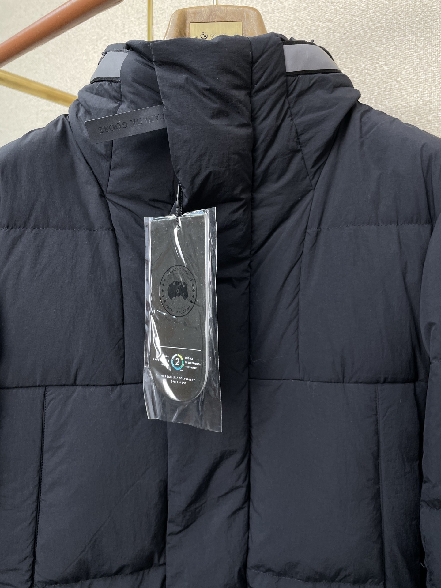 CANADA GOOSE 캐나다구스 FW2023 후드 다운 재킷 5