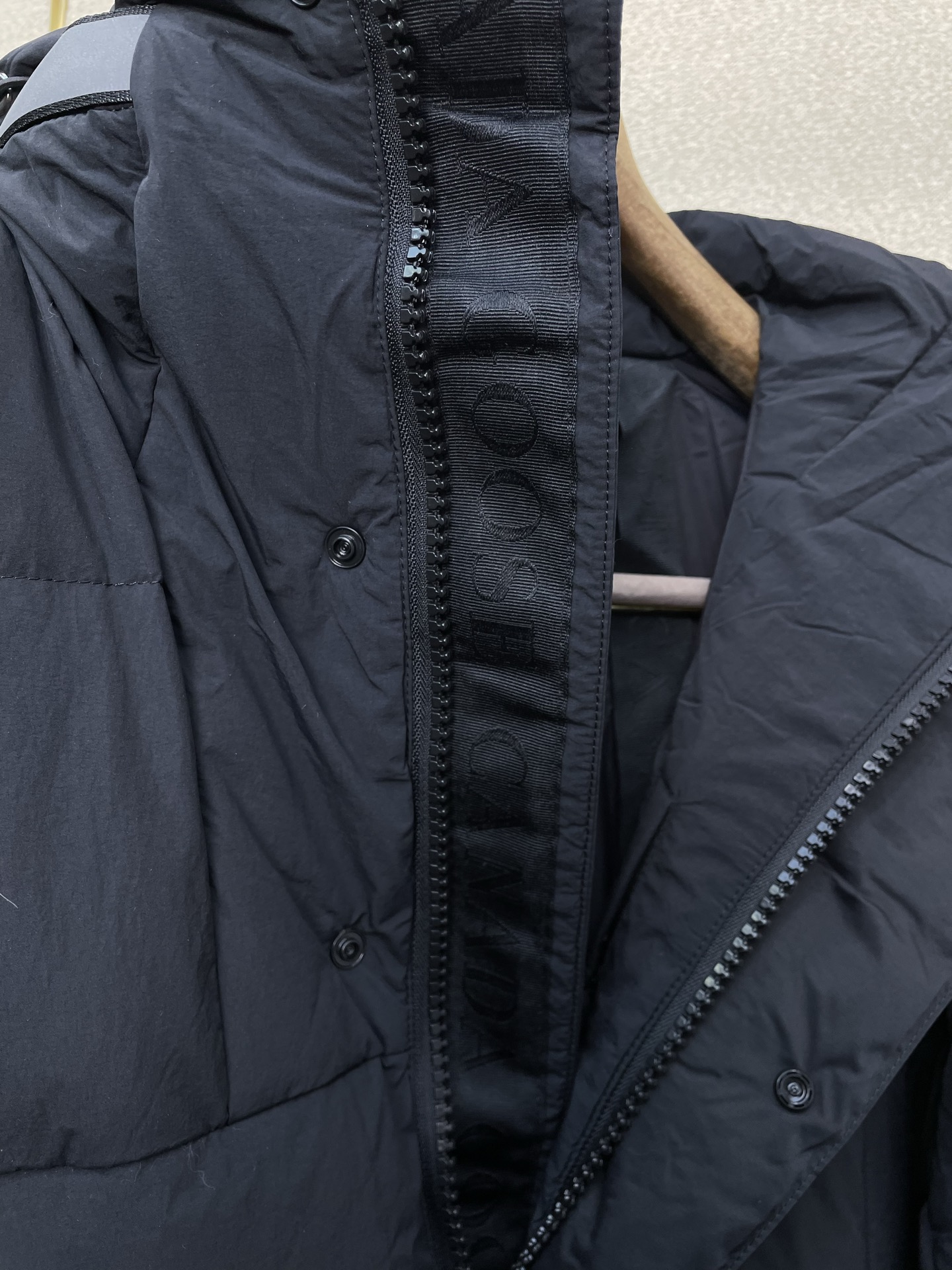 CANADA GOOSE 캐나다구스 FW2023 후드 다운 재킷 7