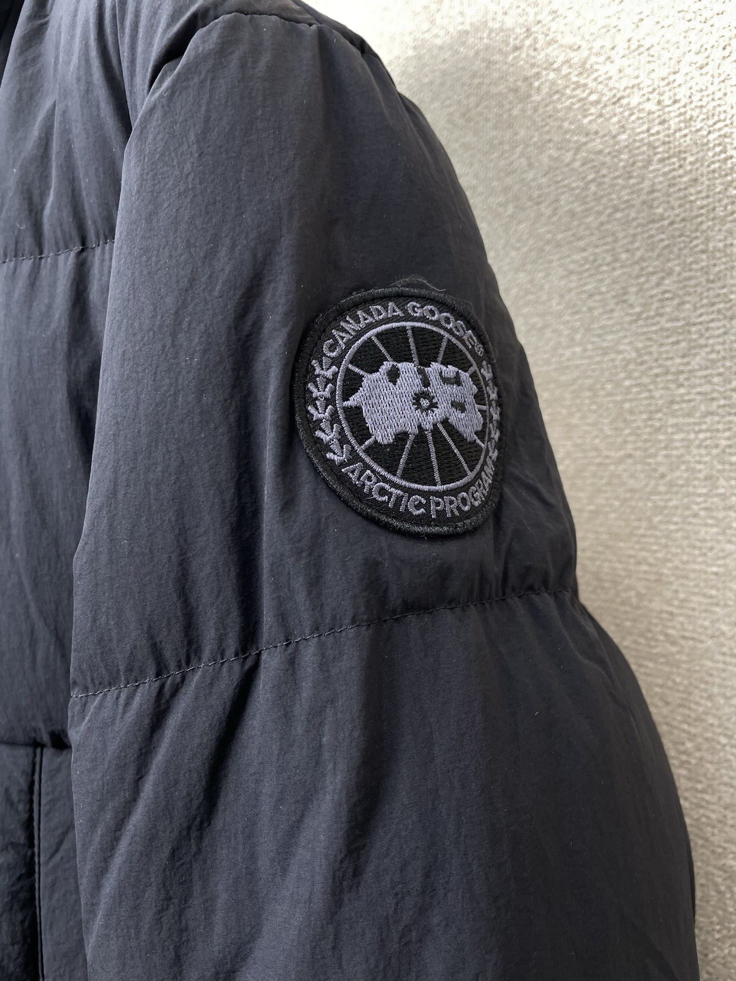 CANADA GOOSE 캐나다구스 FW2023 후드 다운 재킷 9