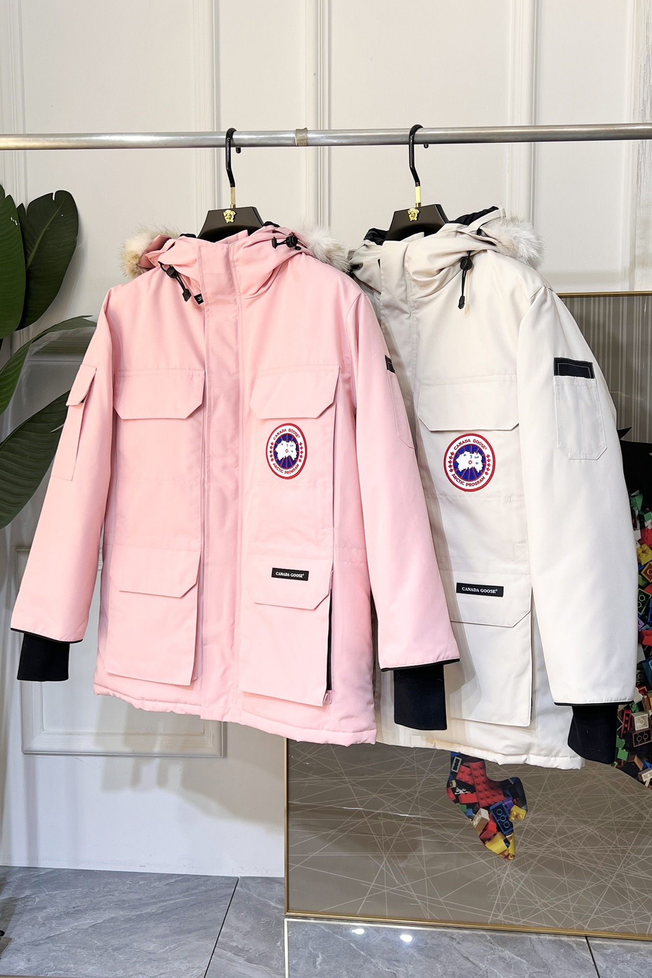 CANADA GOOSE 캐나다구스 FW2024 클래식 다운 재킷 1