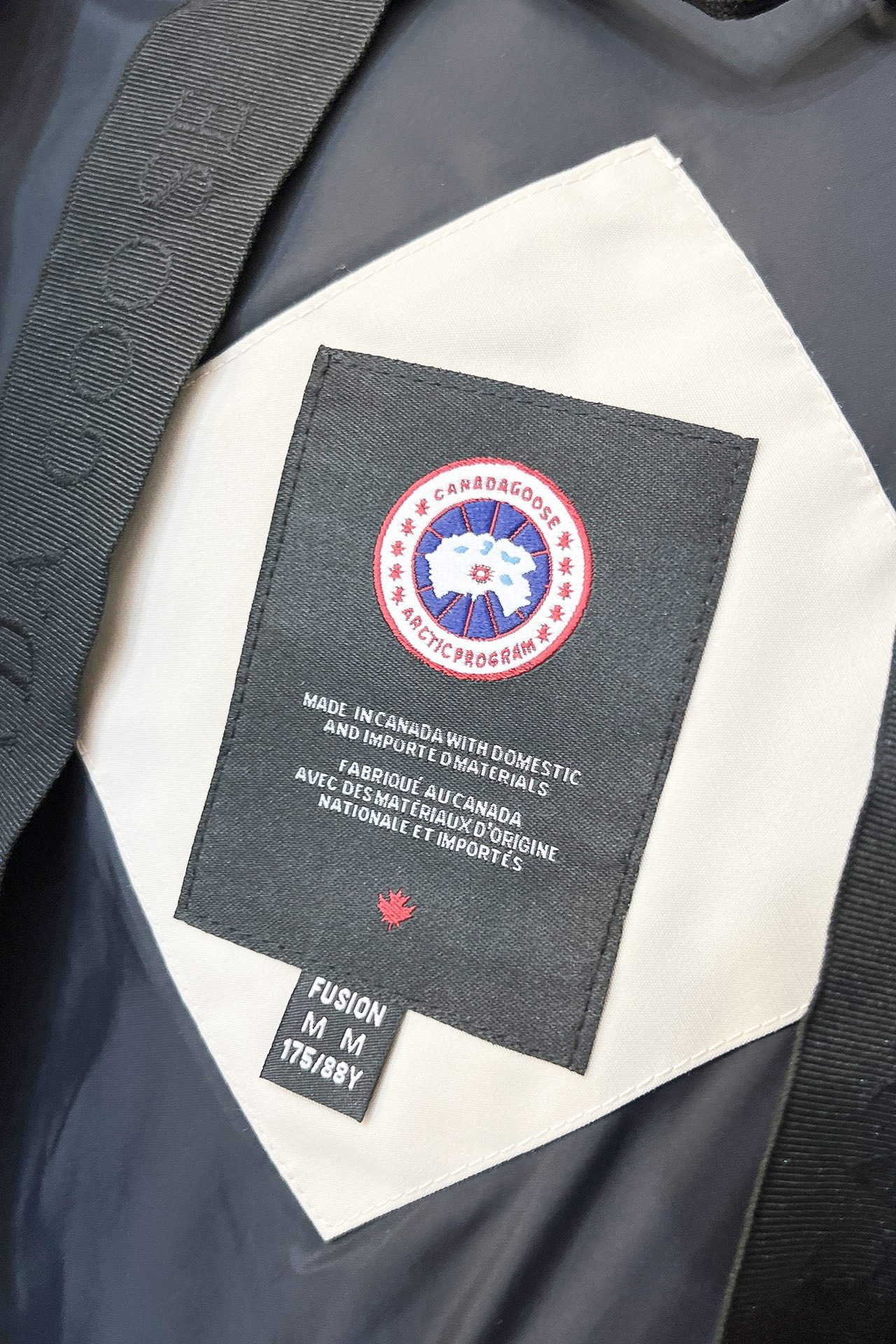 CANADA GOOSE 캐나다구스 FW2024 클래식 다운 재킷 4