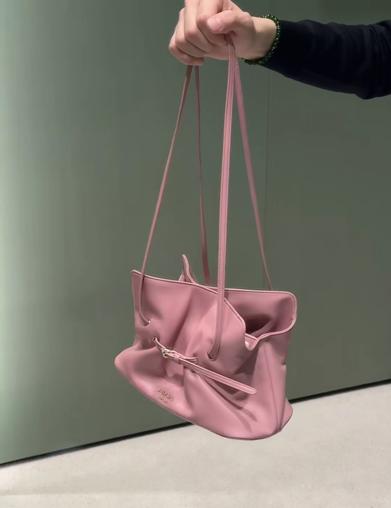 PRADA 프라다 클라우드(Cloud) 패디드 숄더백 1BG586 1