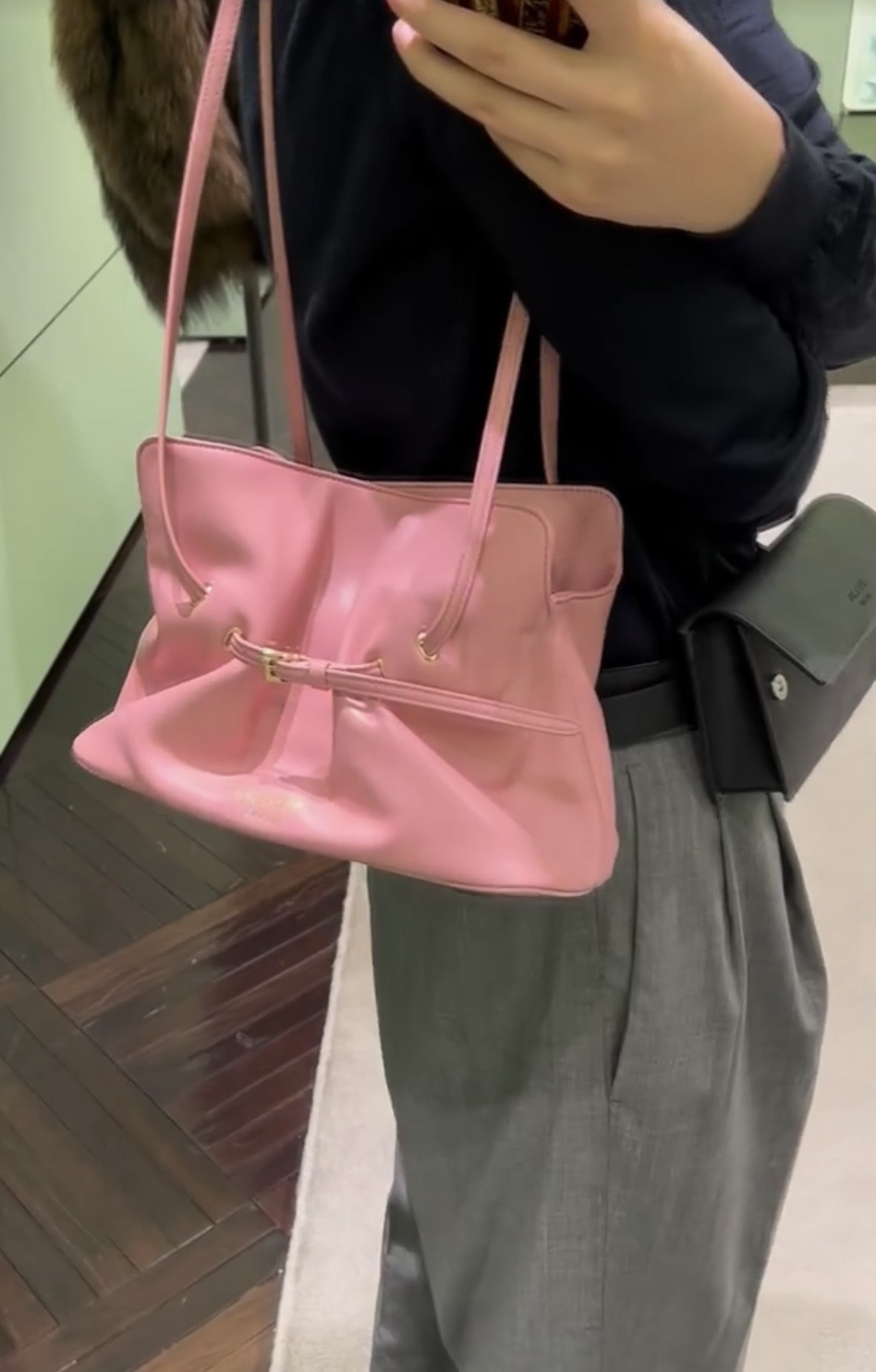 PRADA 프라다 클라우드(Cloud) 패디드 숄더백 1BG586 2